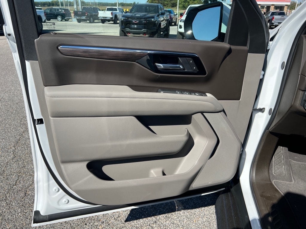 2026 Chevrolet Tahoe LS - Photo 12