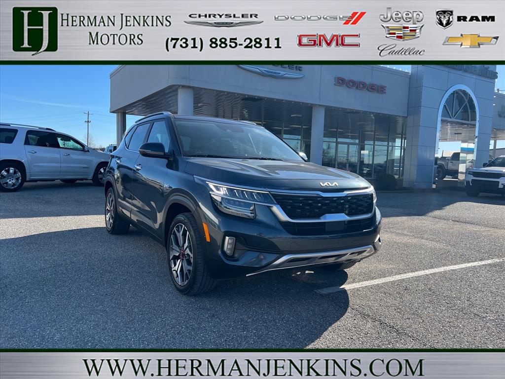 2023 Kia Seltos SX's photo