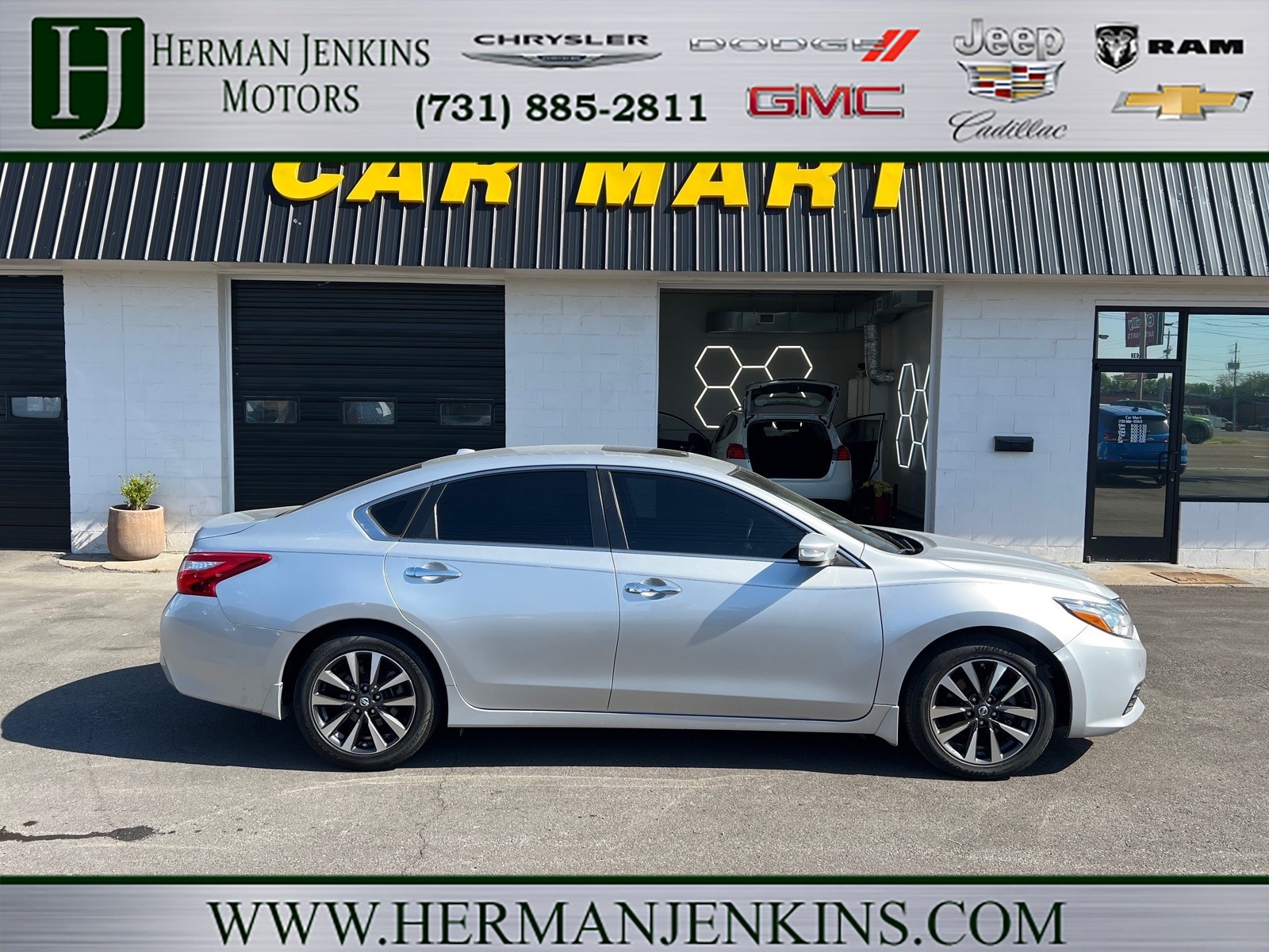 Used 2016 Nissan Altima SV with VIN 1N4AL3AP7GC140795 for sale in Union City, TN