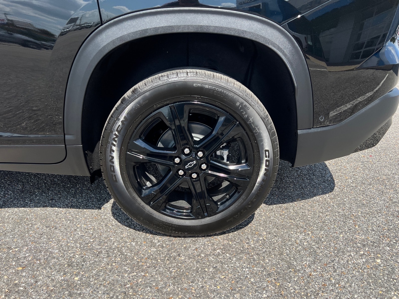 2027 Chevrolet Traverse LT - Photo 9