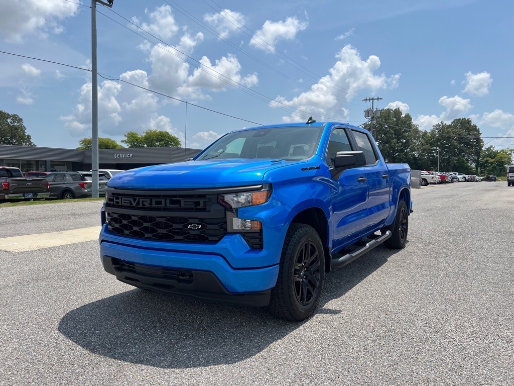 2025 Chevrolet Silverado 1500 Custom