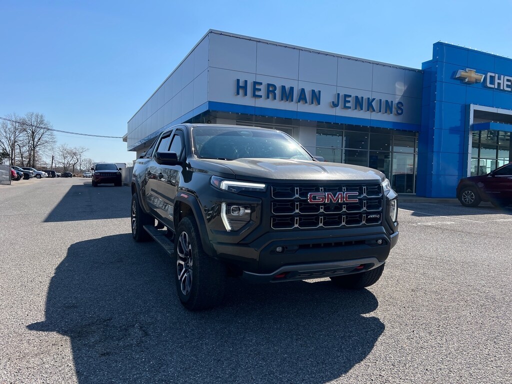 Used 2023 GMC Canyon AT4 Truck