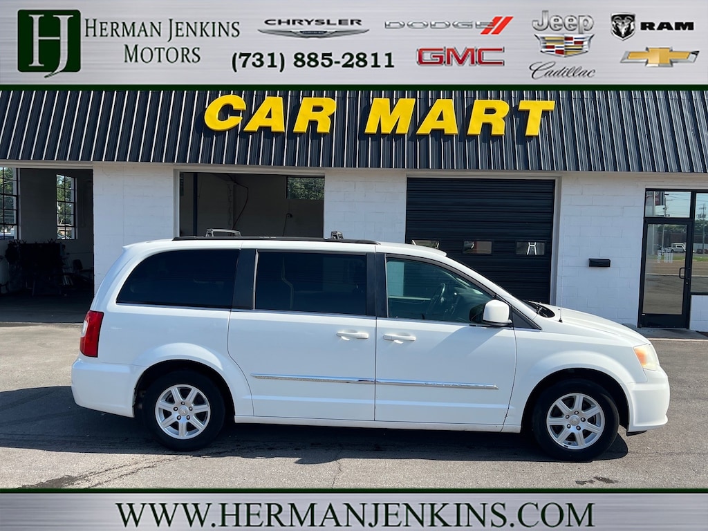 Used 2011 Chrysler Town & Country Touring Minivan