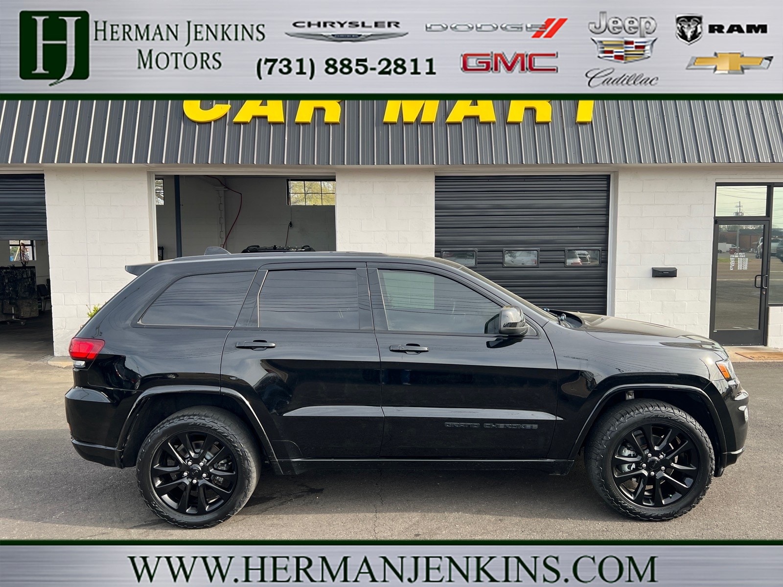 Used 2017 Jeep Grand Cherokee Altitude with VIN 1C4RJFAG9HC932713 for sale in Union City, TN