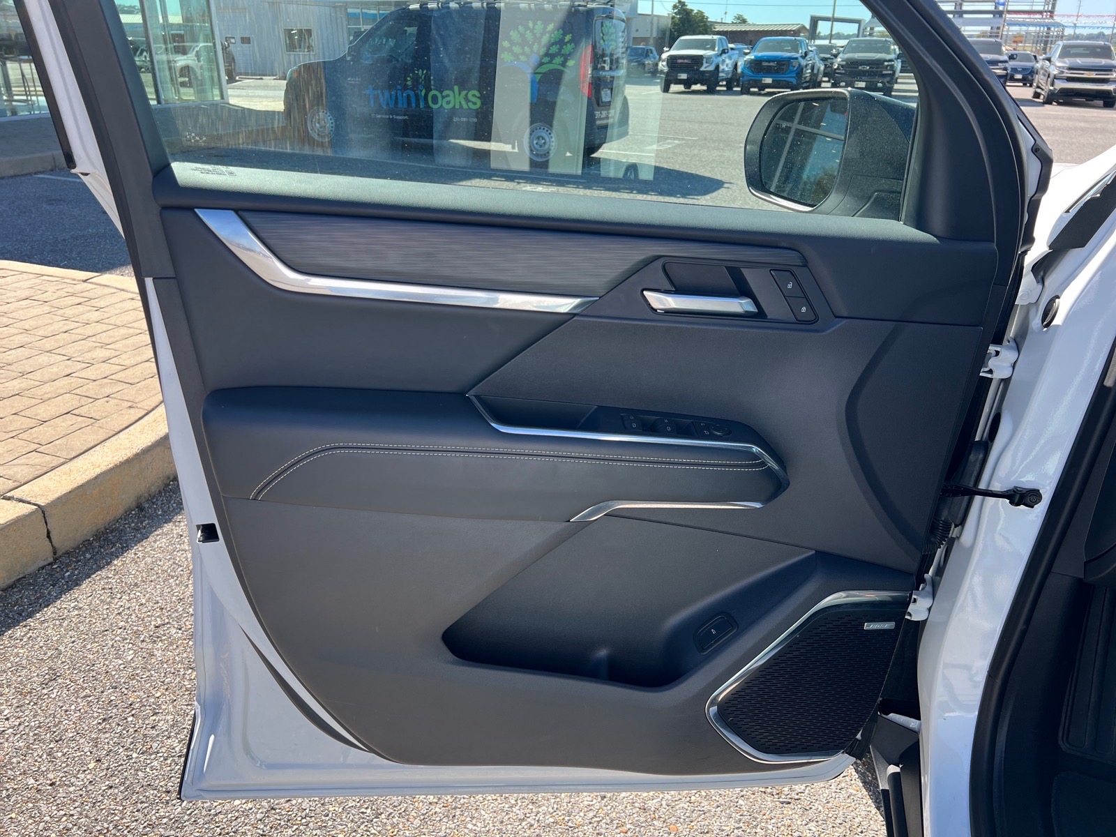 2026 GMC Acadia Elevation - Photo 11