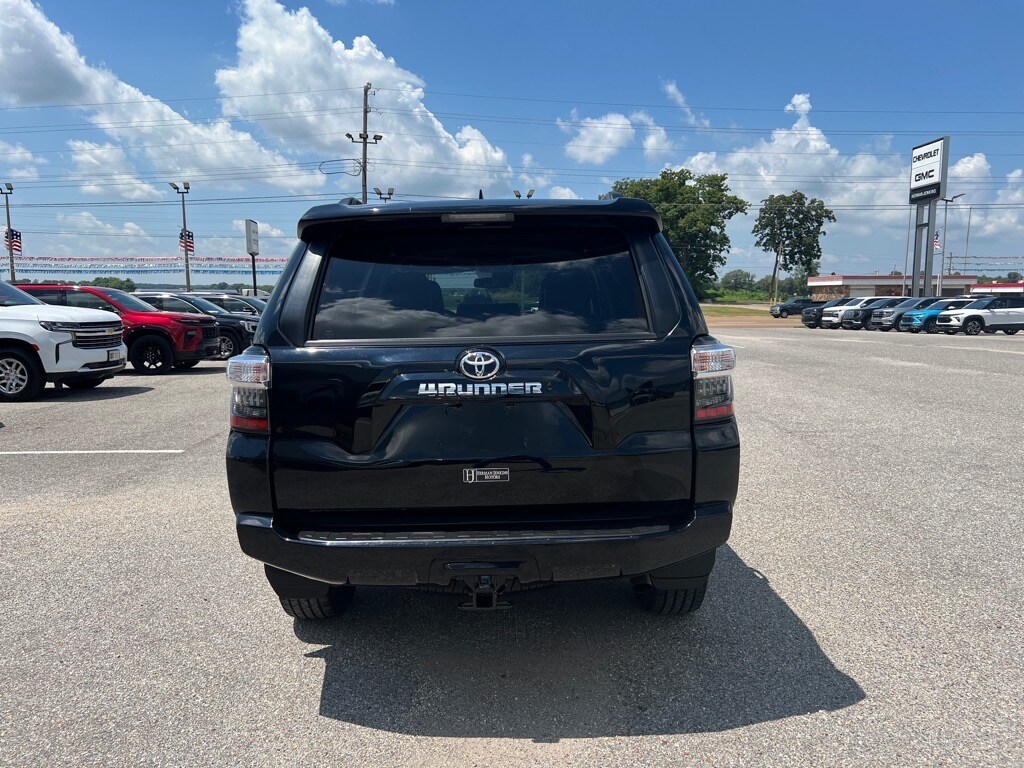 2021 Toyota 4Runner SR5 Premium photo 3