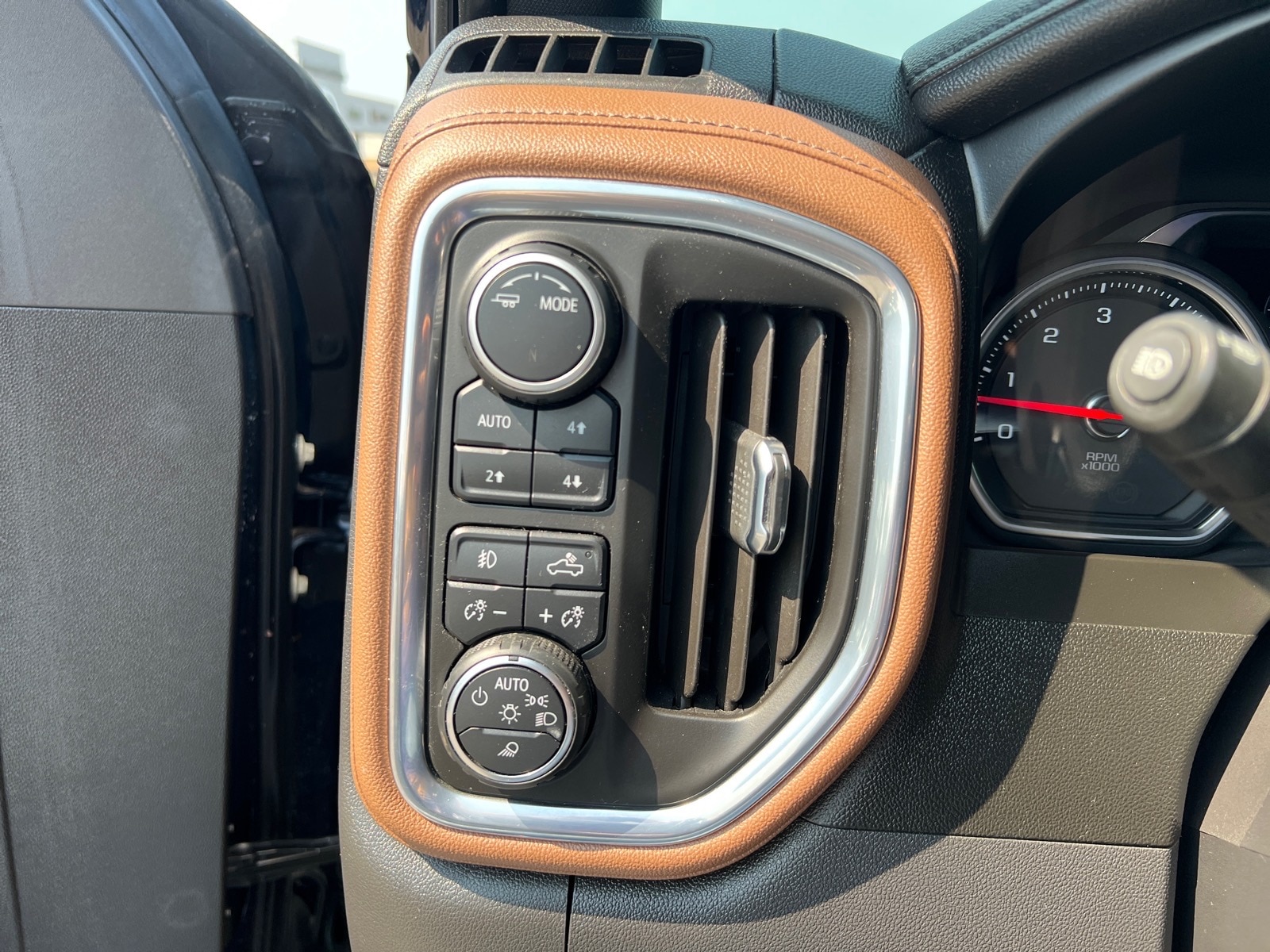 2022 Chevrolet Silverado 1500 Limited High Country - Photo 17