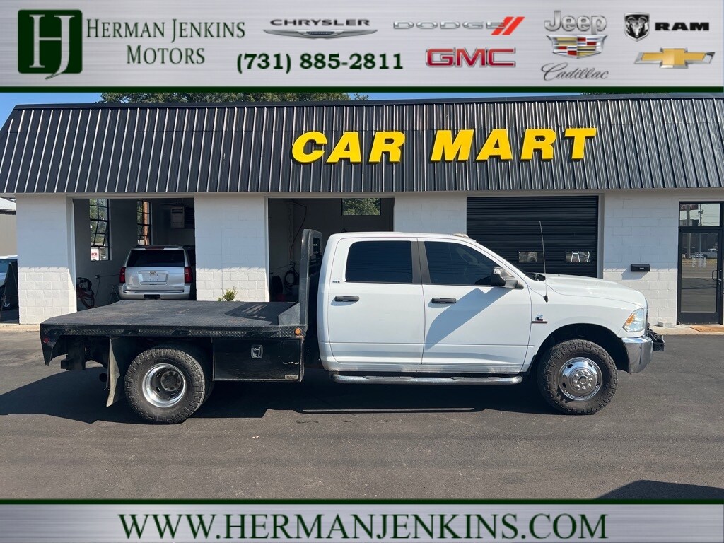 2016 Ram 3500 SLT photo 2
