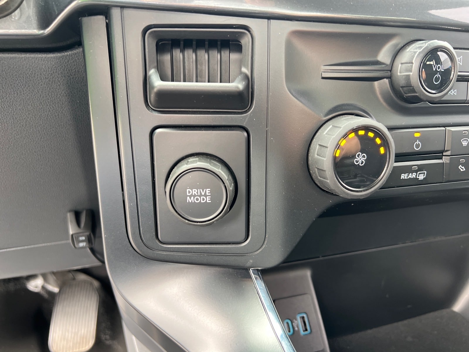 2024 Ford F-150 STX - Photo 20