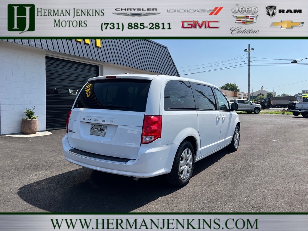 2018 Dodge Grand Caravan SE photo 2