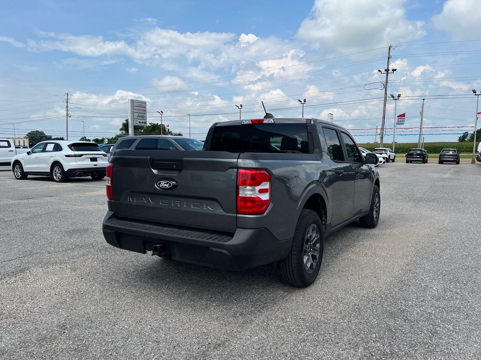 2025 Ford Maverick XLT - Photo 3