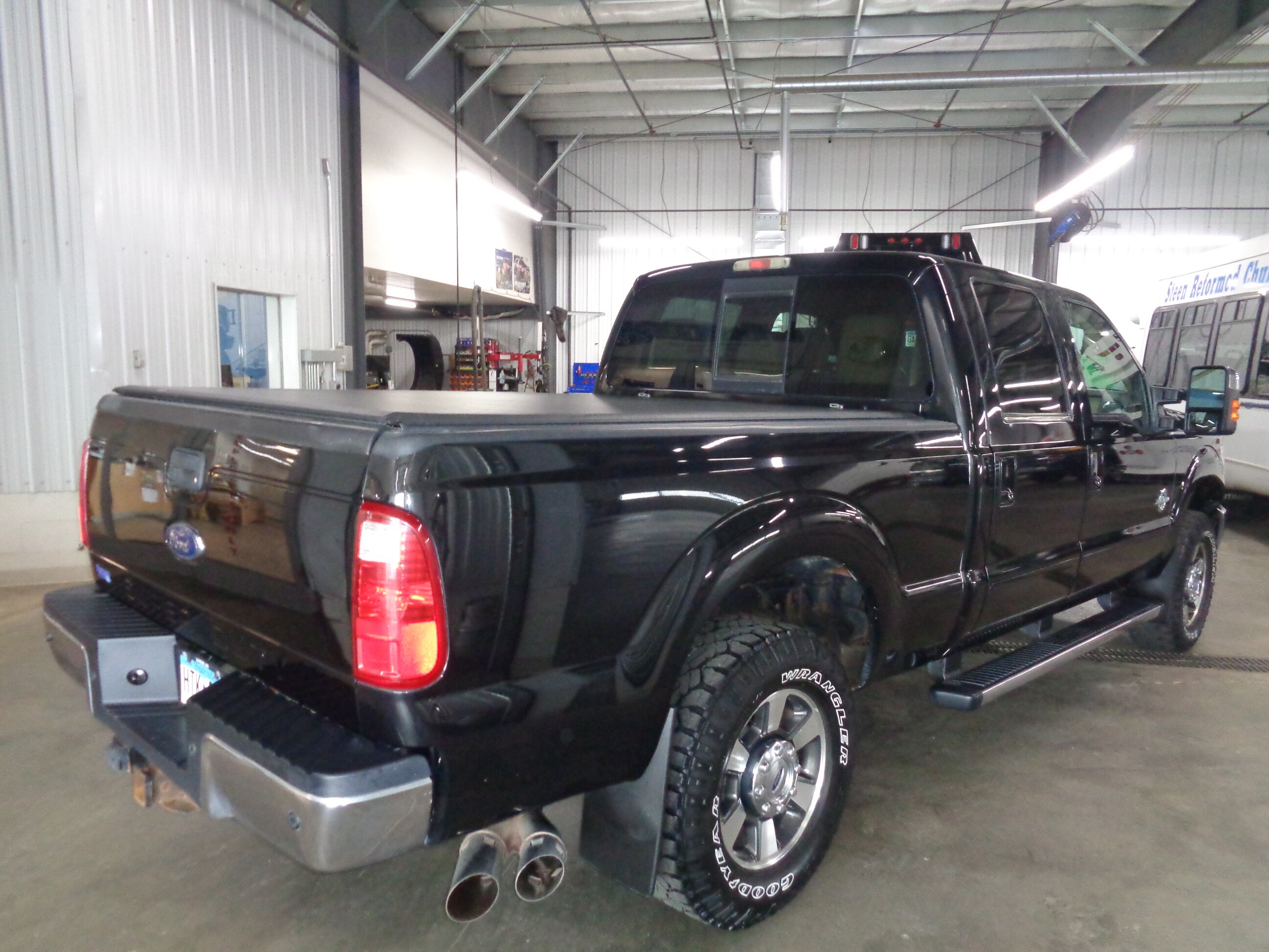 Used 2011 Ford F-250 Super Duty Lariat with VIN 1FT7W2BT1BEB09315 for sale in Luverne, Minnesota