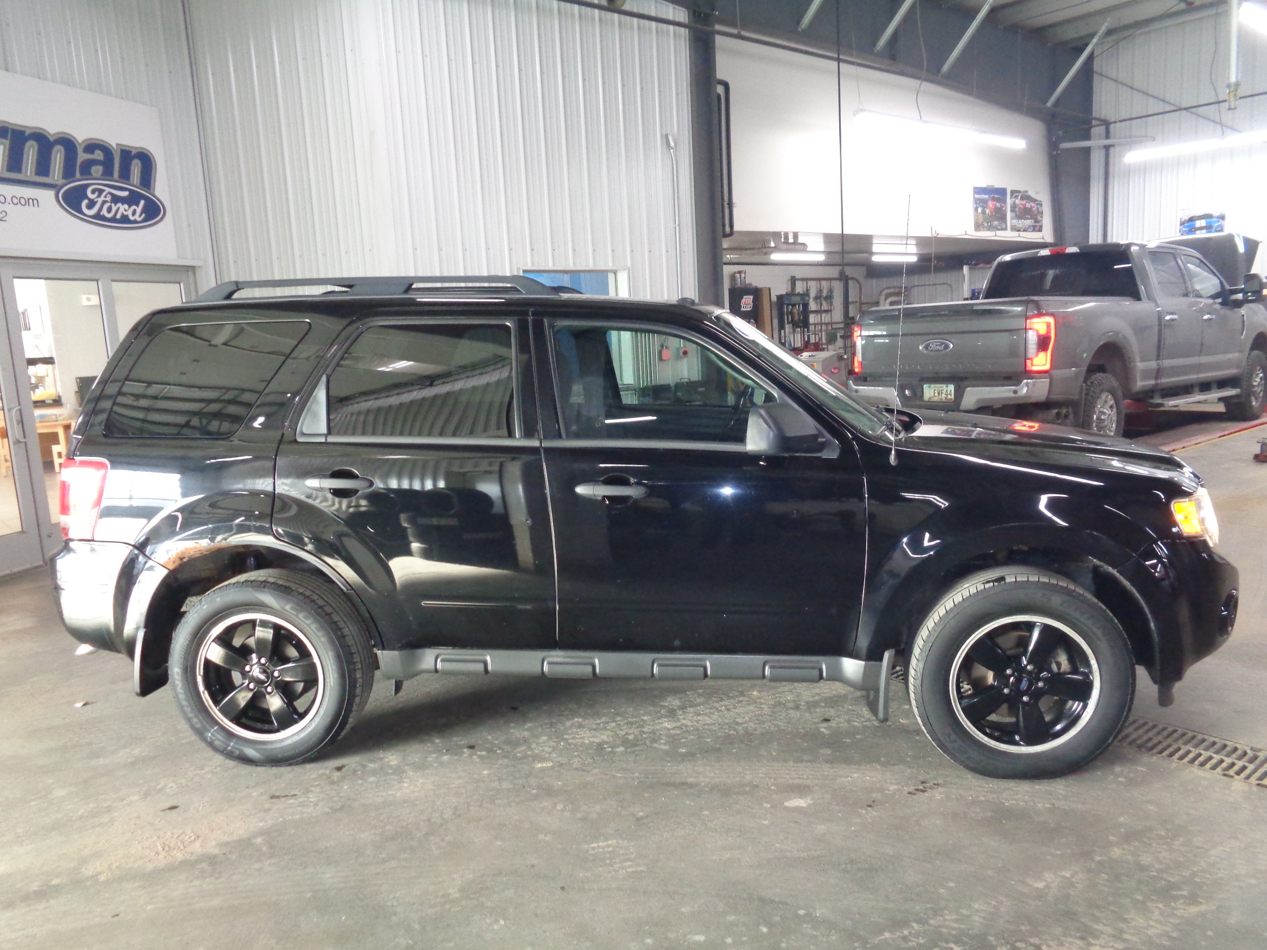Used 2010 Ford Escape XLT with VIN 1FMCU0DG5AKA12980 for sale in Luverne, Minnesota