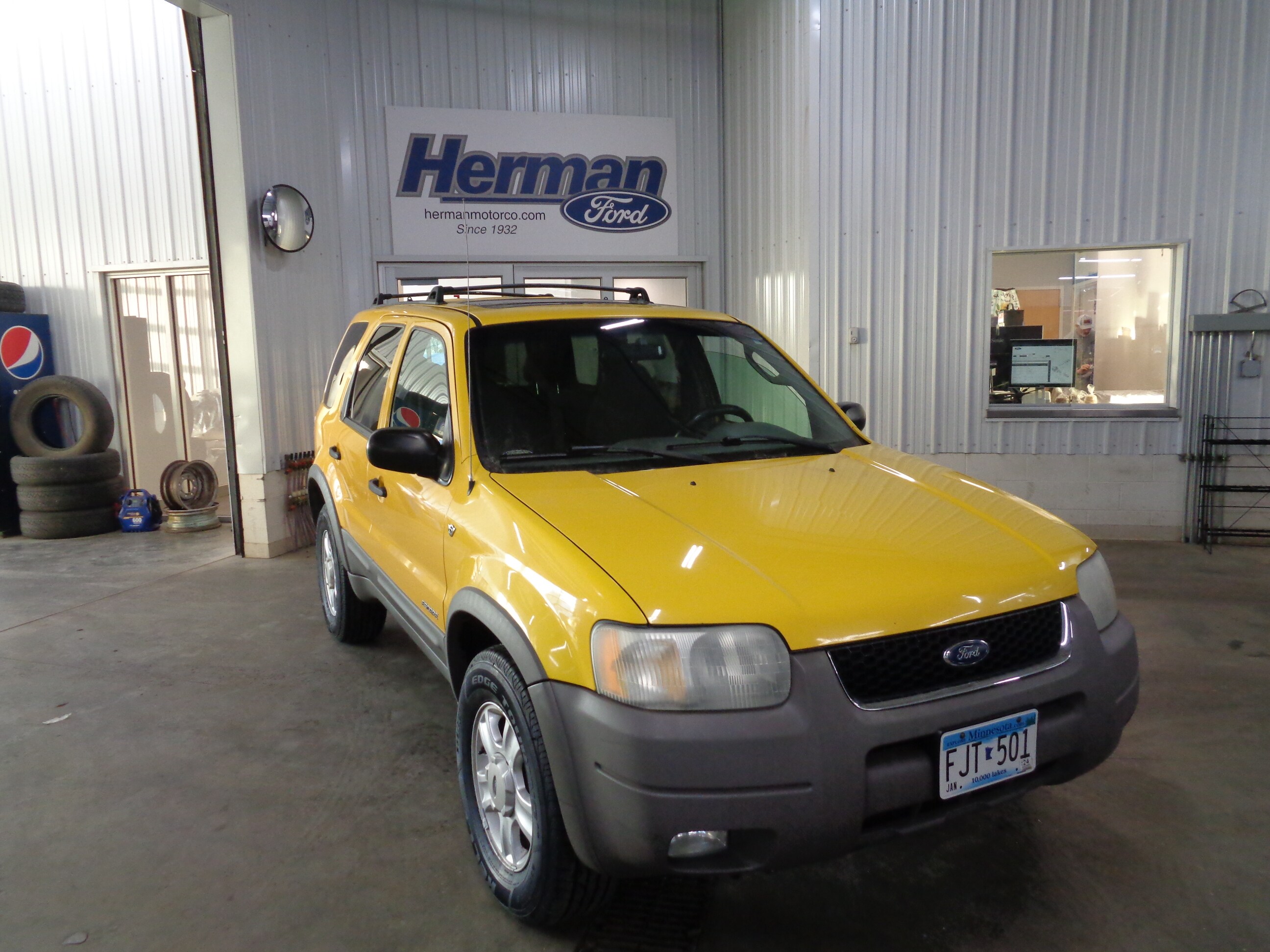 Used 2001 Ford Escape XLT with VIN 1FMYU04141KB29192 for sale in Luverne, Minnesota