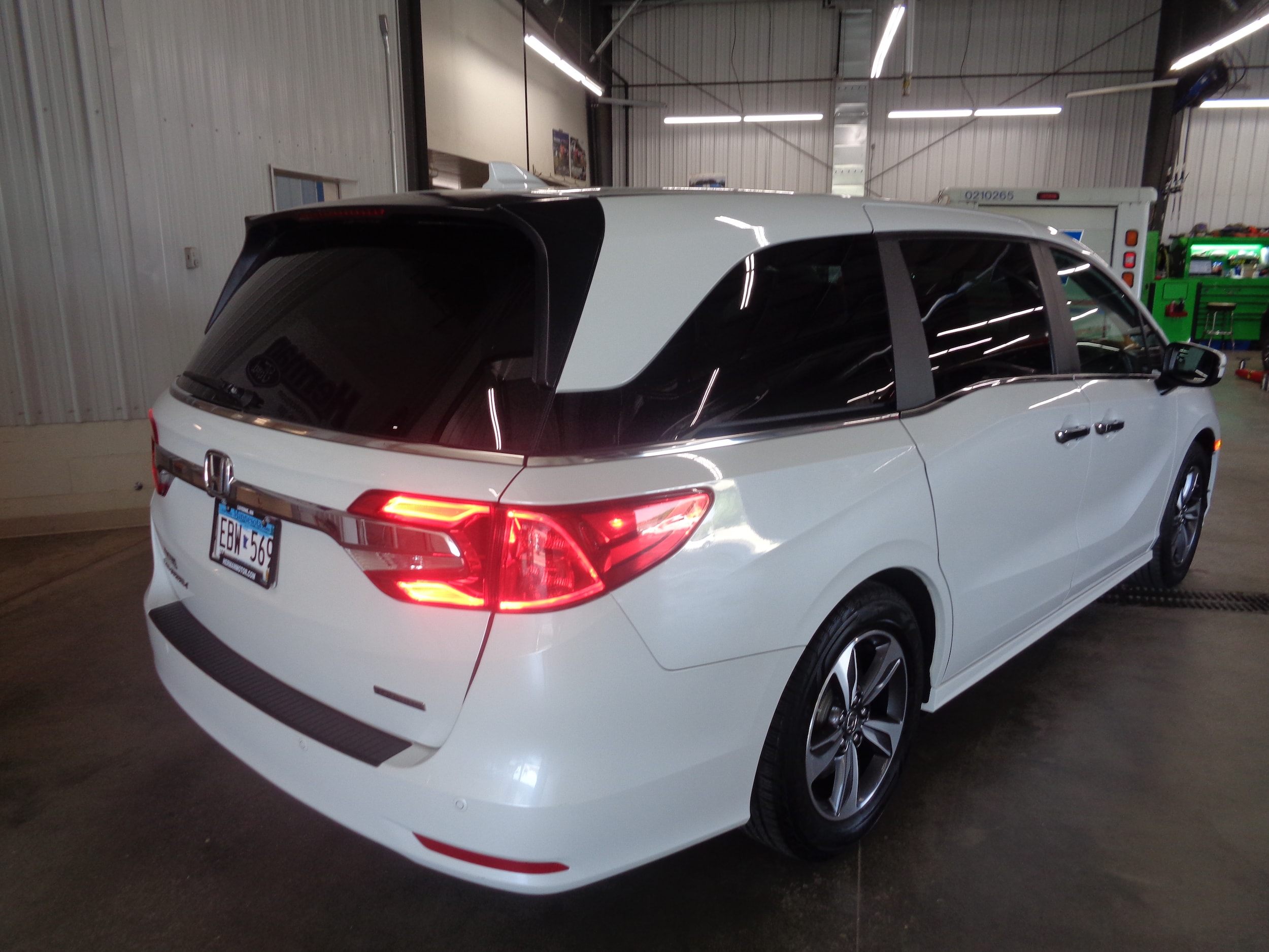 Used 2020 Honda Odyssey Touring with VIN 5FNRL6H86LB039645 for sale in Luverne, Minnesota