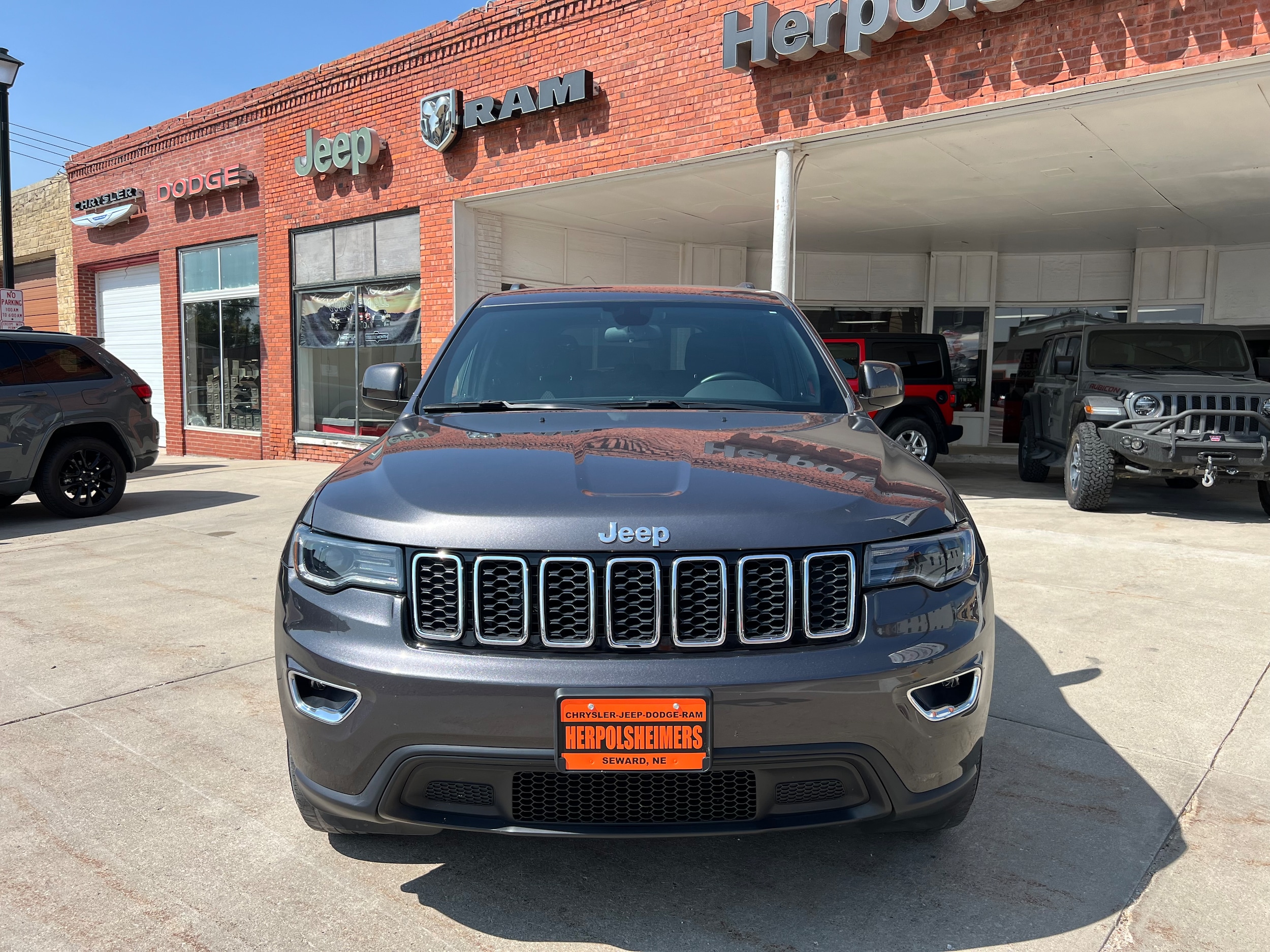 Used 2021 Jeep Grand Cherokee Laredo E with VIN 1C4RJFAG1MC802192 for sale in Seward, NE