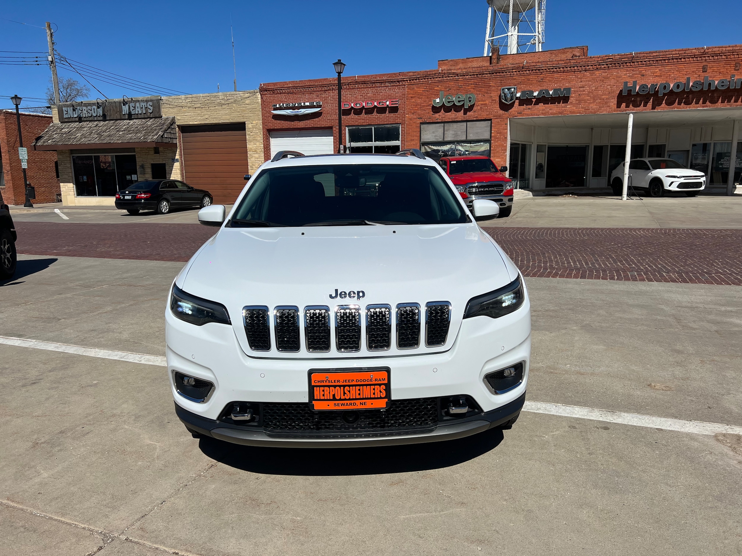 Used 2021 Jeep Cherokee Limited with VIN 1C4PJMDX9MD117388 for sale in Seward, NE