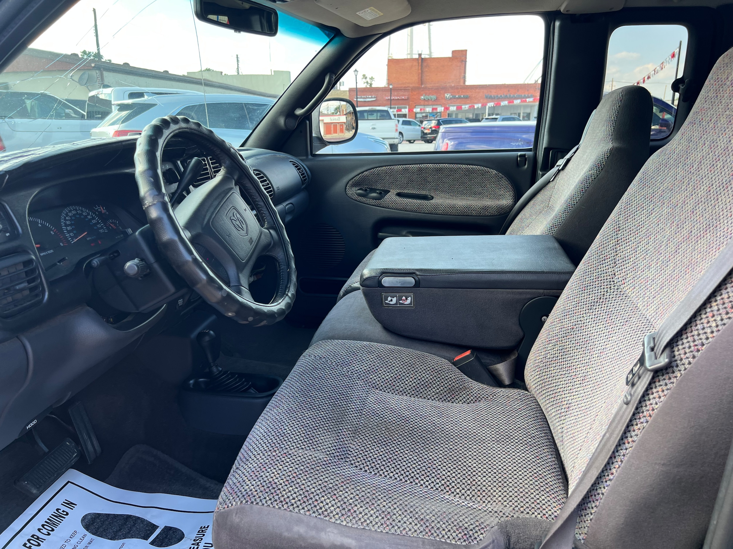 2001 Dodge Ram Pickup SLT - Photo 9