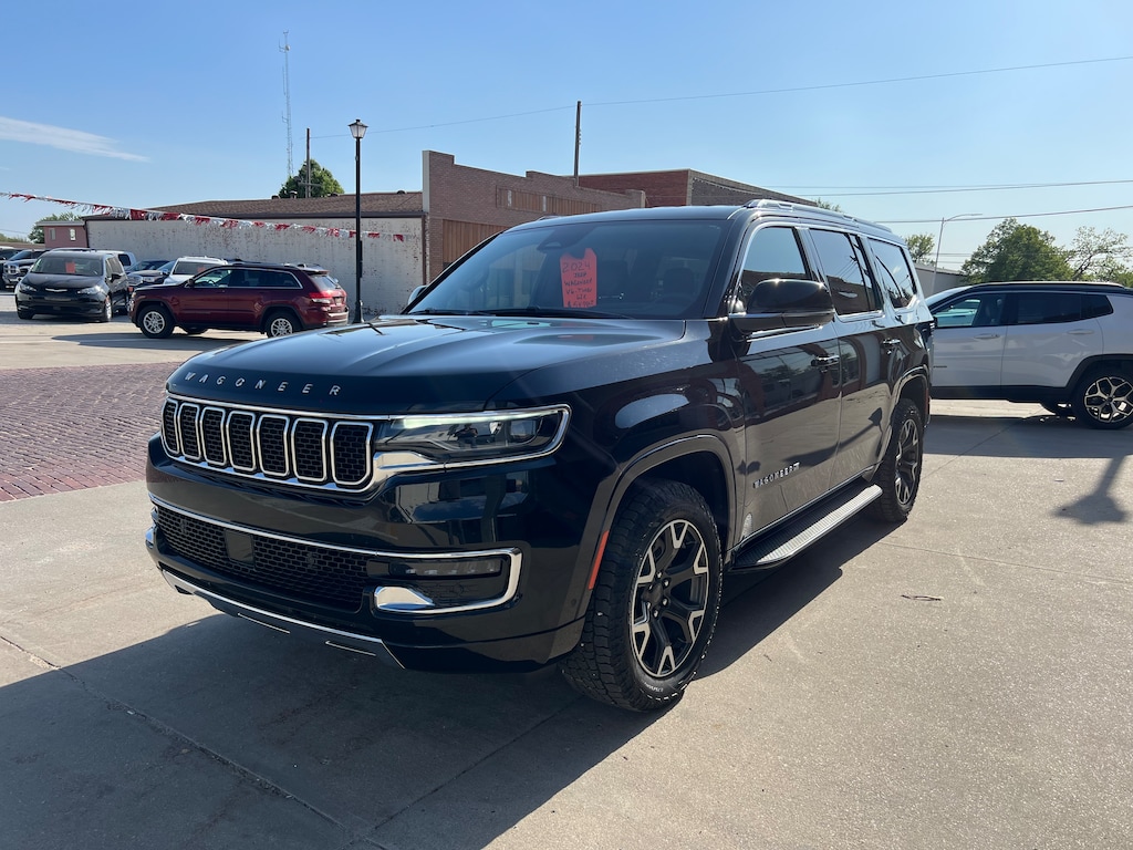 Used 2024 Jeep Wagoneer Series III Series III 4x4