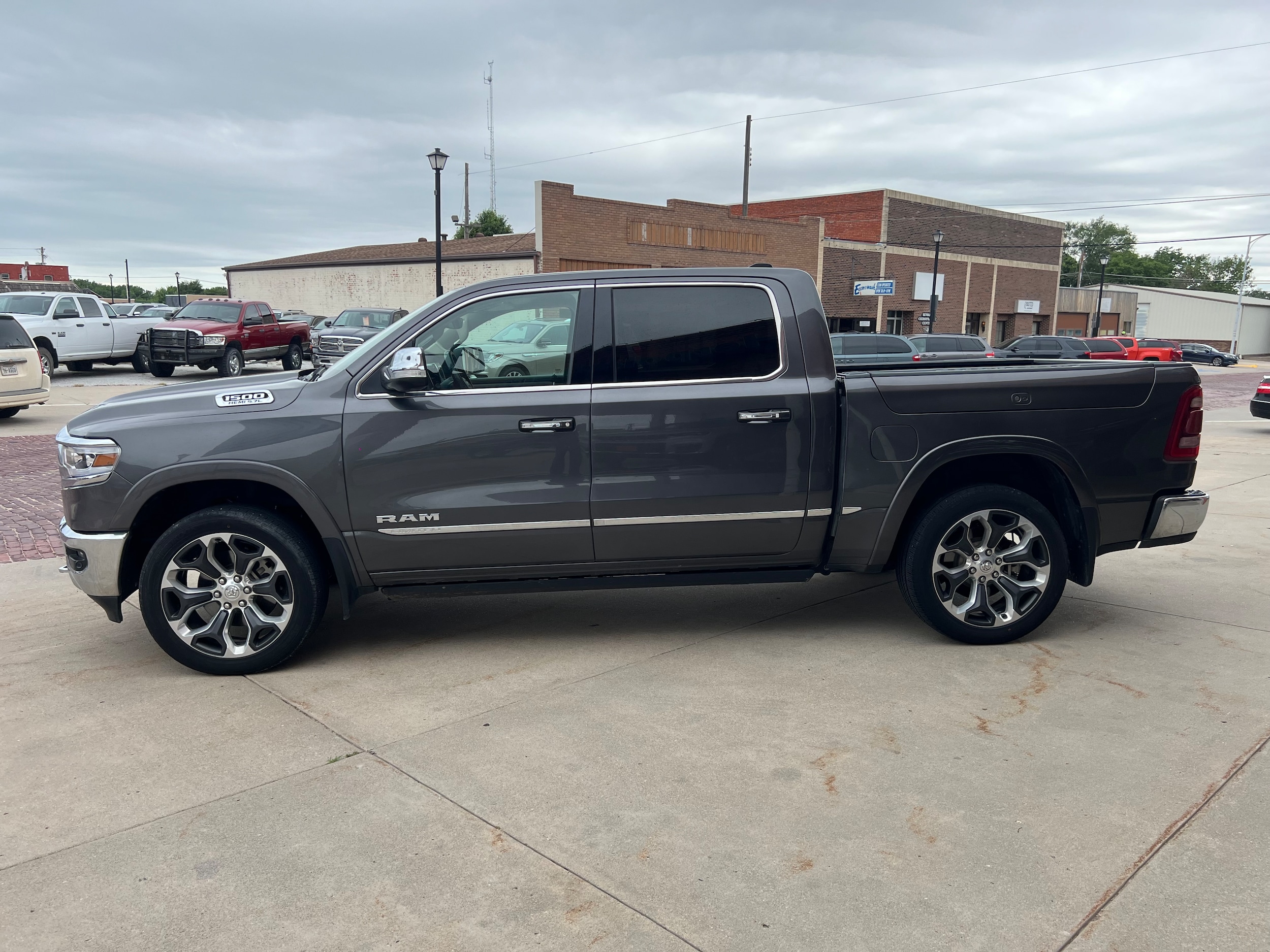 Used 2019 RAM Ram 1500 Pickup Limited with VIN 1C6SRFHT6KN600759 for sale in Seward, NE