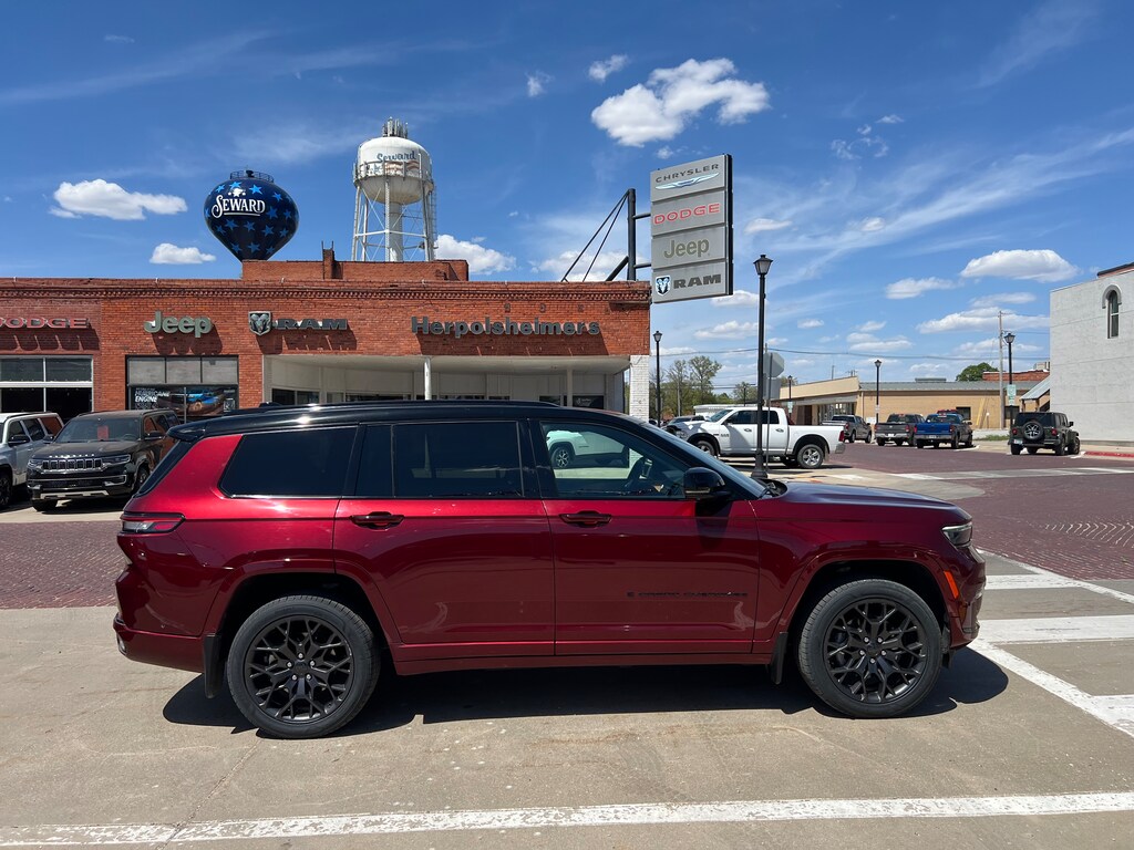 Used 2023 Jeep Grand Cherokee L