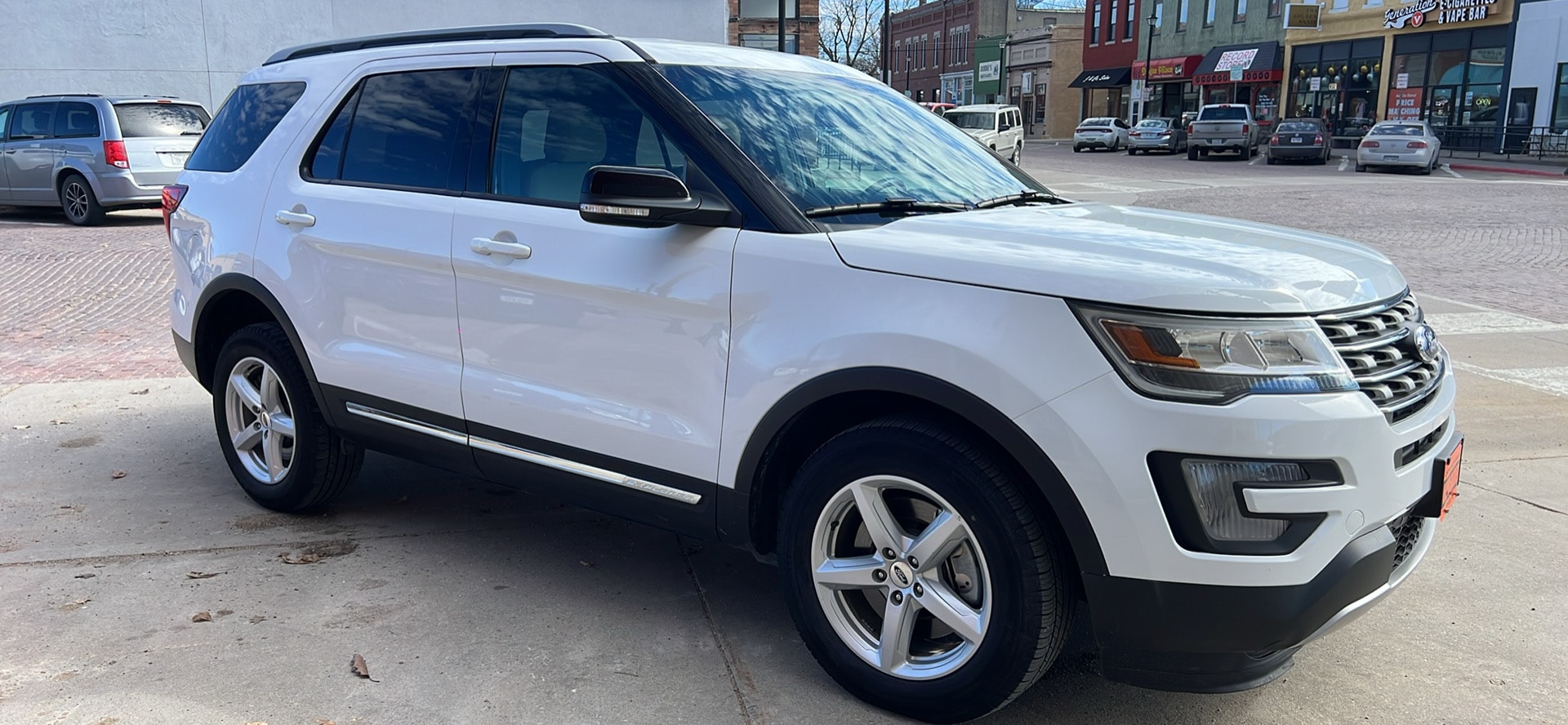 Used 2016 Ford Explorer XLT with VIN 1FM5K8D81GGD13411 for sale in Seward, NE