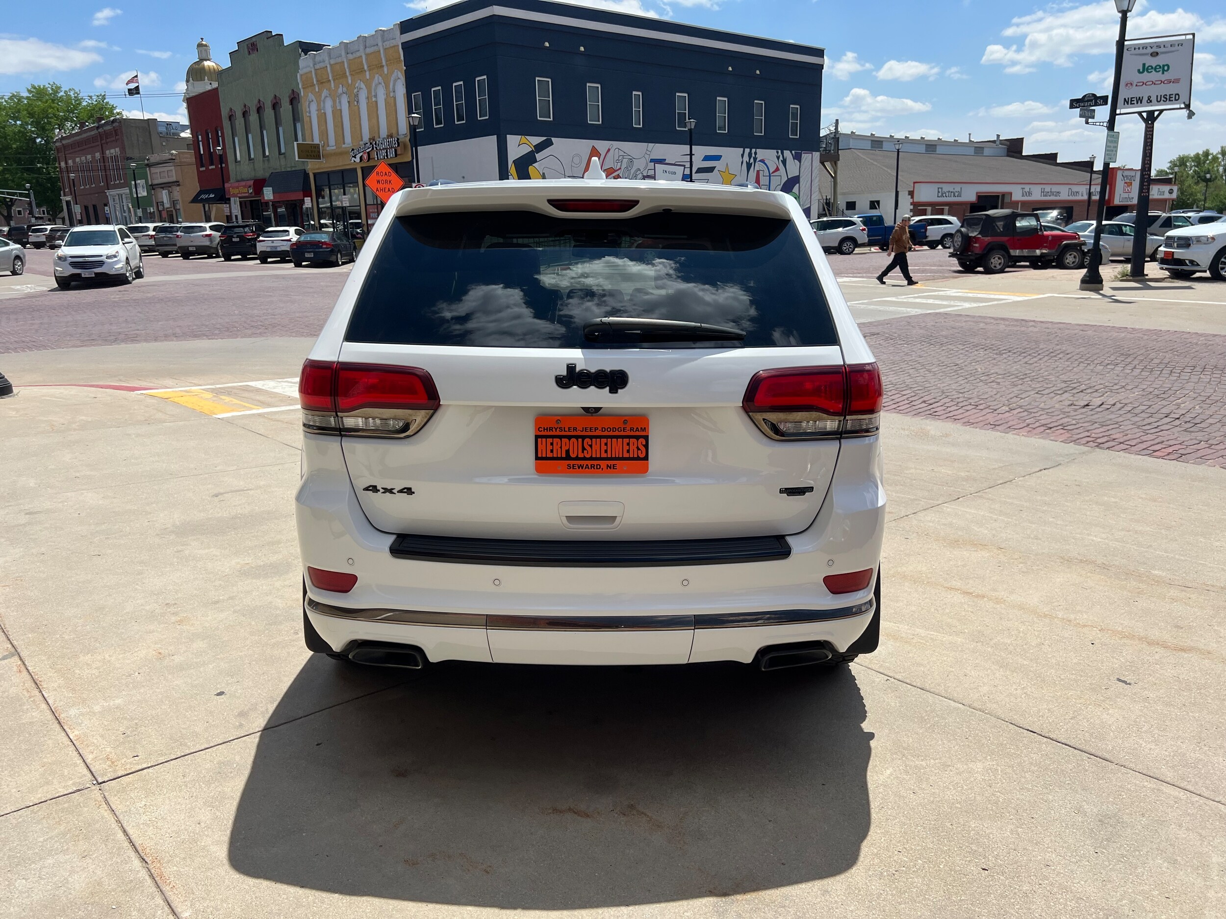 2016 Jeep Grand Cherokee High Altitude photo 2