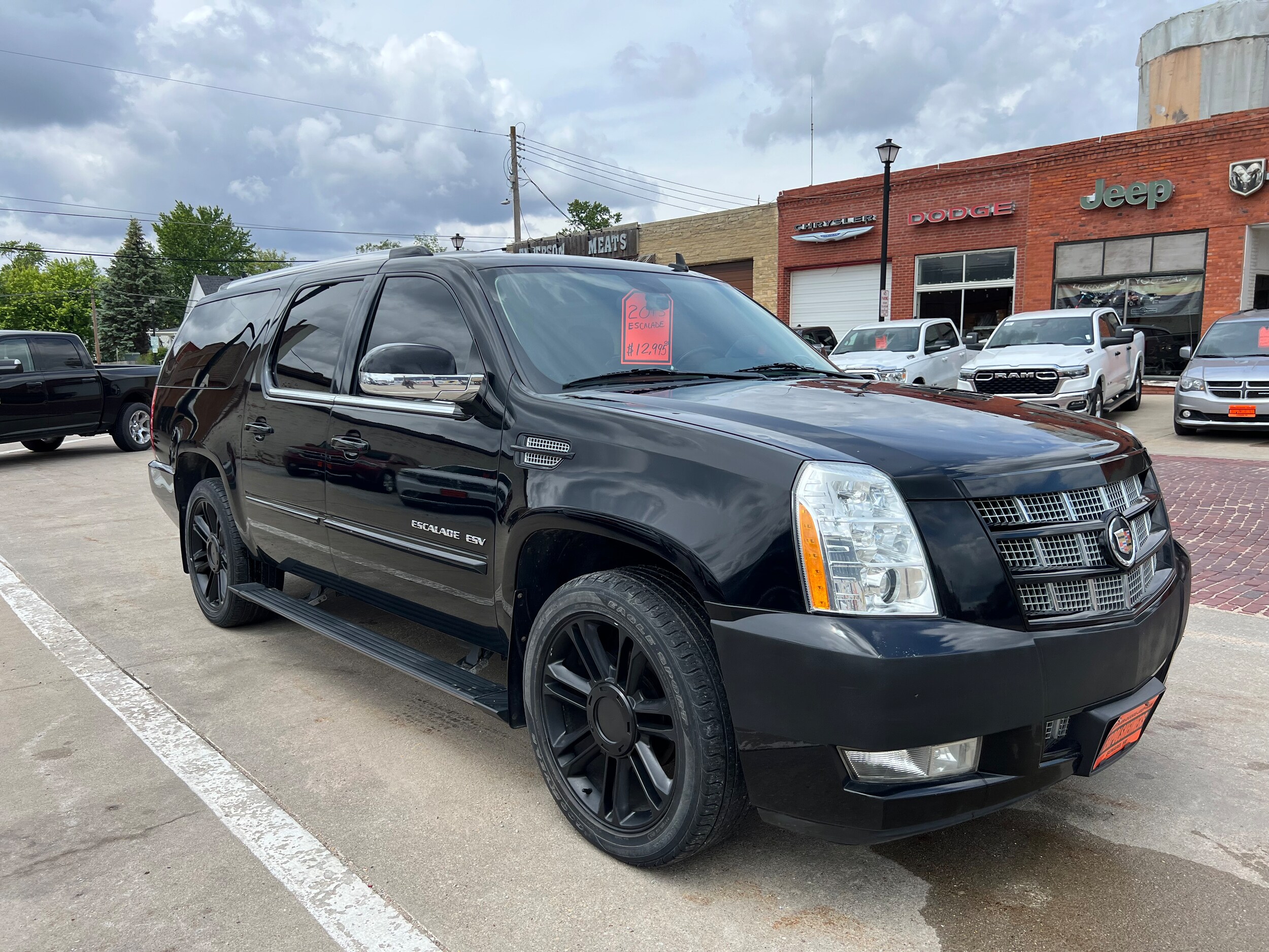 2013 Cadillac Escalade ESV Premium photo 3