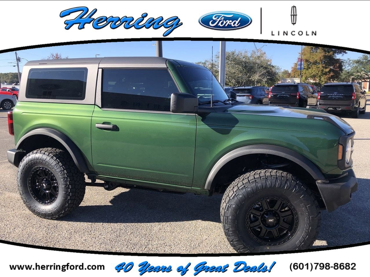 2025 Ford Bronco 2-Door Base's photo