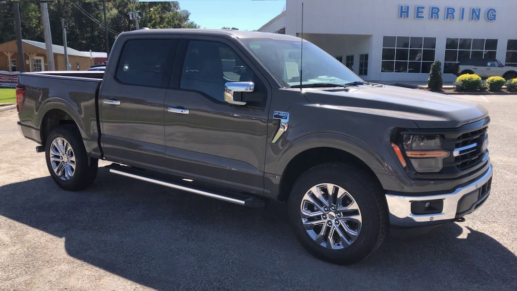 New 2025 Ford F-150 XLT Truck SuperCrew Cab