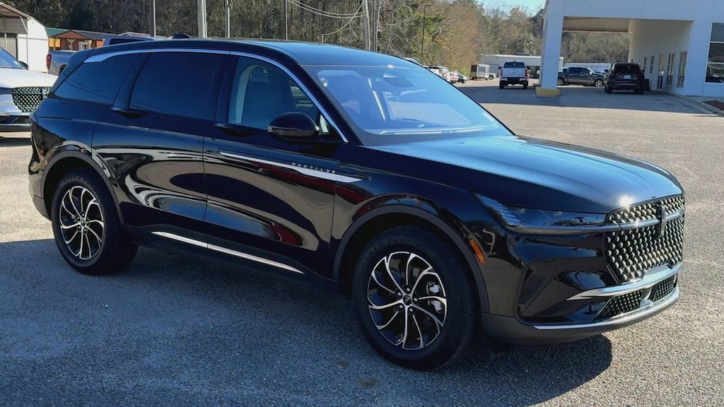 Used 2025 Lincoln Nautilus Premiere SUV