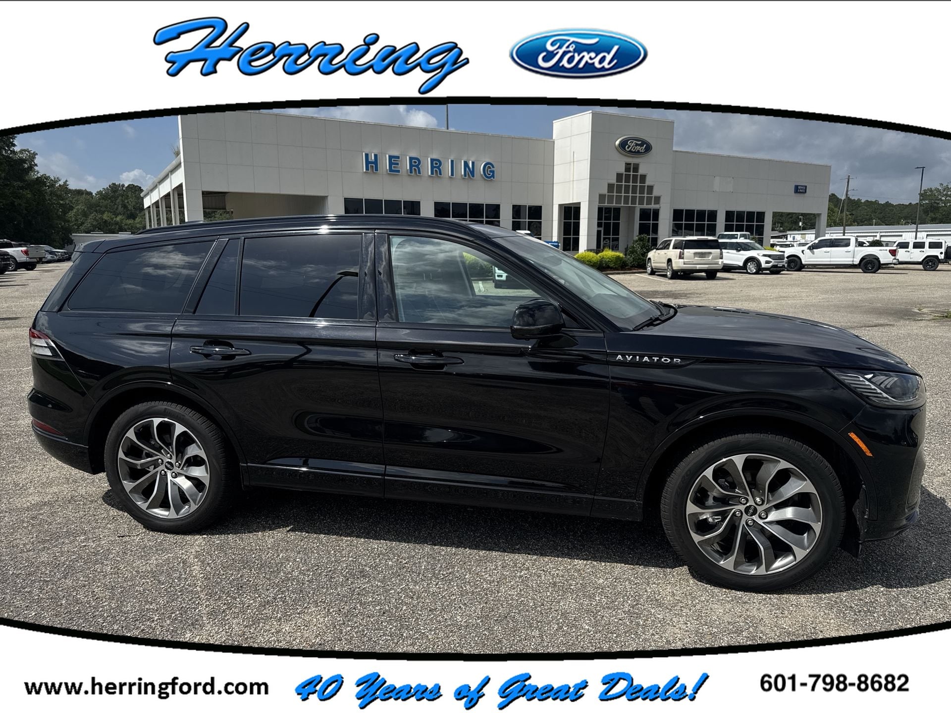 2025 Lincoln Aviator Premiere RWD's photo