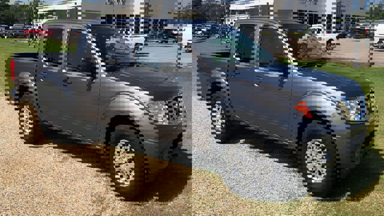 1N6AD0ER9KN701803