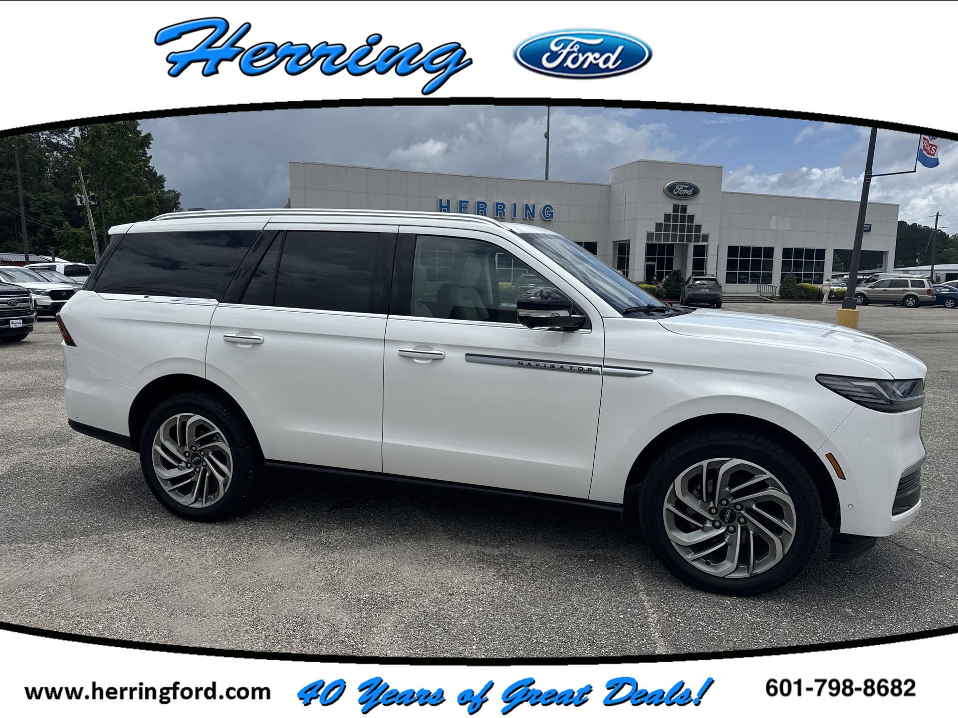 2025 Lincoln Navigator Reserve 4WD's photo
