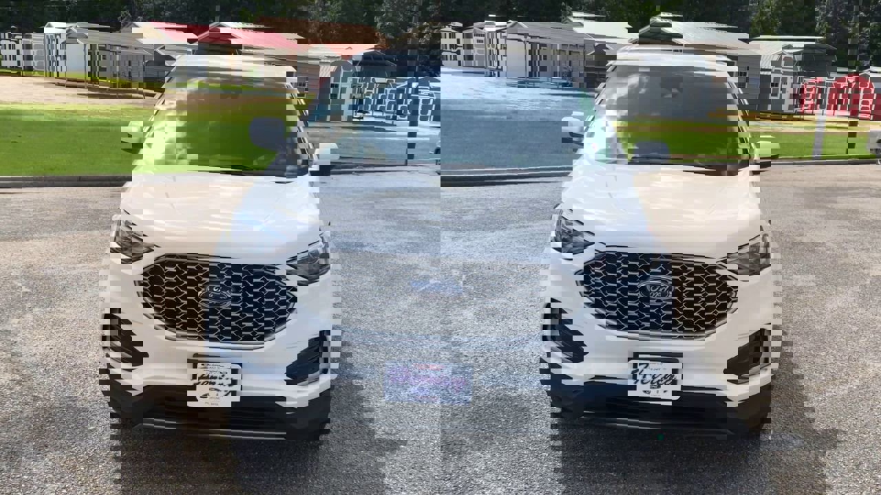 2024 Ford Edge SEL photo 3