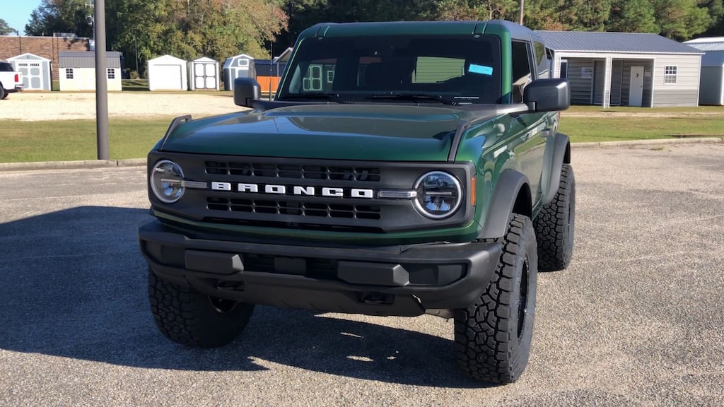 New 2025 Ford Bronco Base SUV