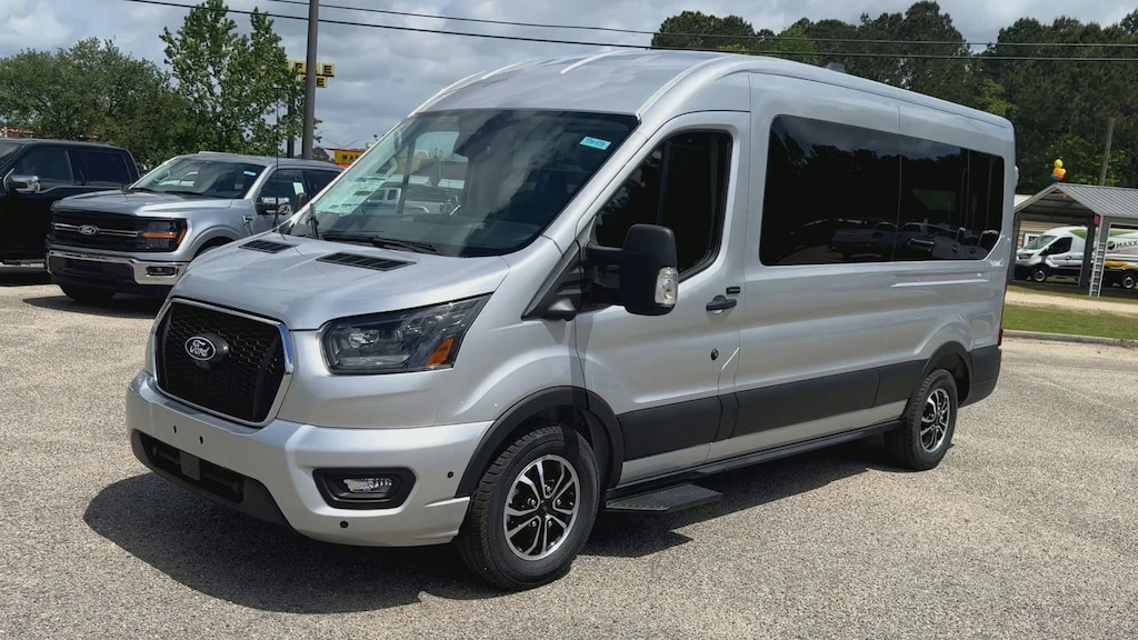 New 2026 Ford Transit-350 Passenger Passenger Van XLT Wagon Medium Roof Van
