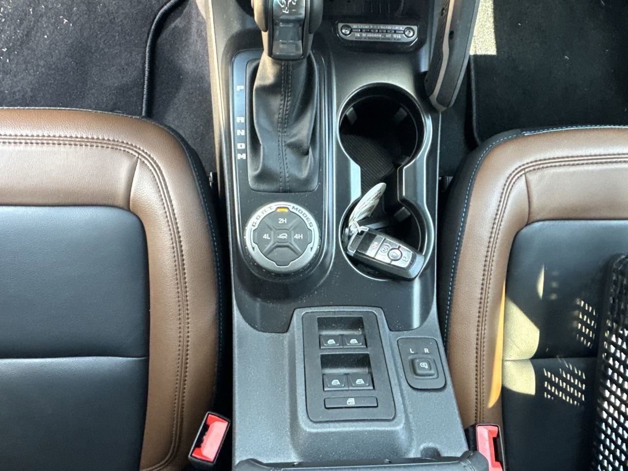 2024 Ford Bronco 4-Door Outer Banks - Photo 21