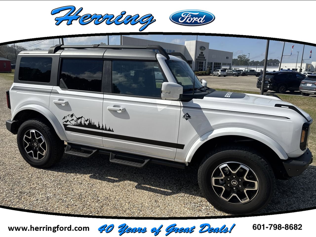 2024 Ford Bronco Outer Banks 4x4's photo