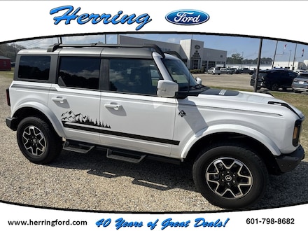 2024 Ford Bronco Outer Banks SUV