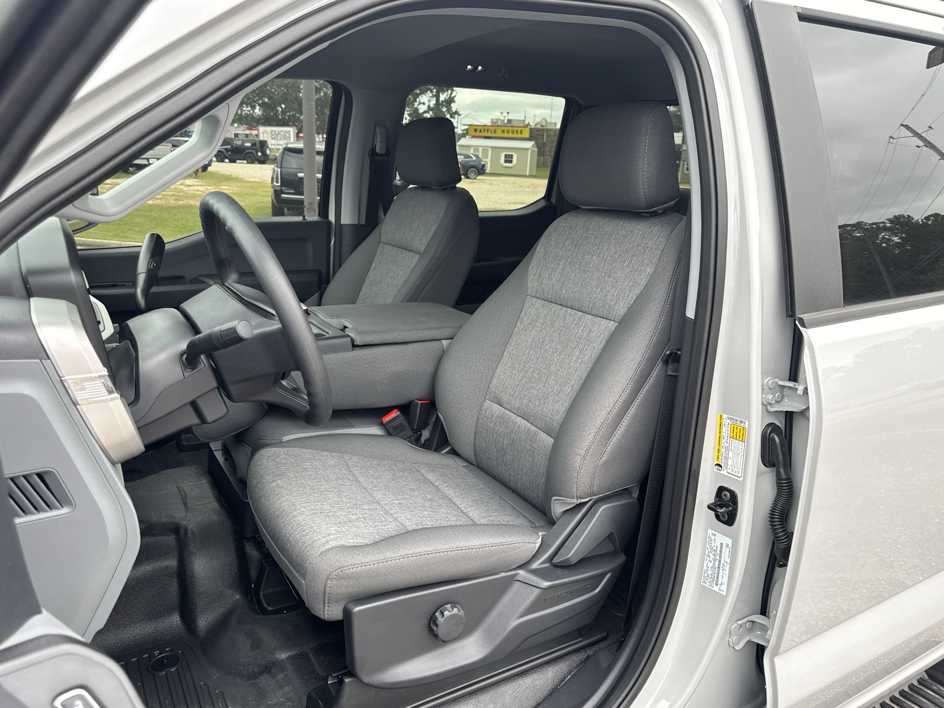 2026 Ford F-450 Super Duty XL - Photo 10