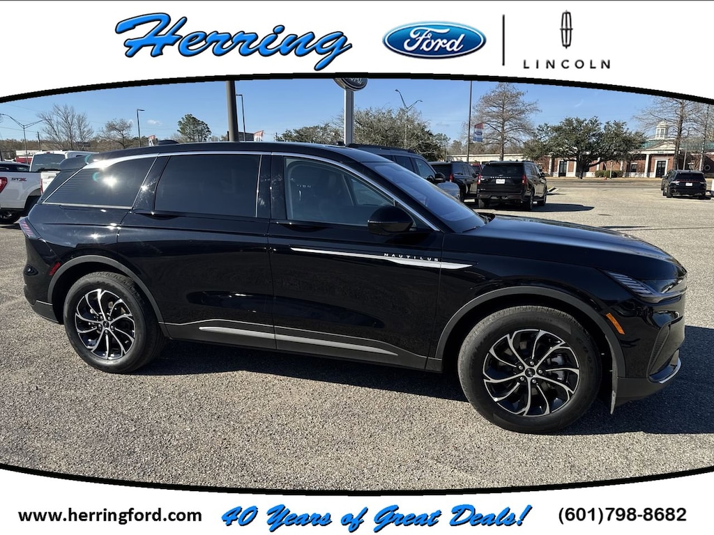 Used 2025 Lincoln Nautilus Premiere SUV