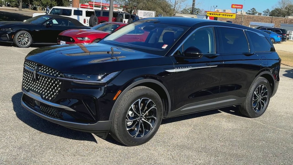Used 2025 Lincoln Nautilus Premiere SUV