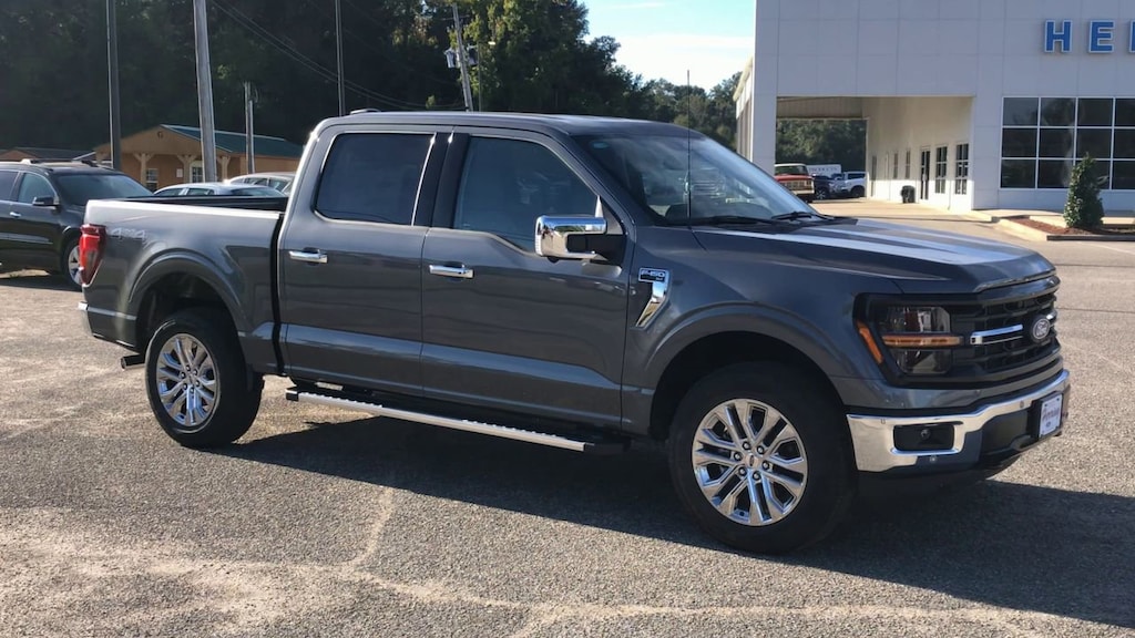 New 2025 Ford F-150 XLT Truck SuperCrew Cab