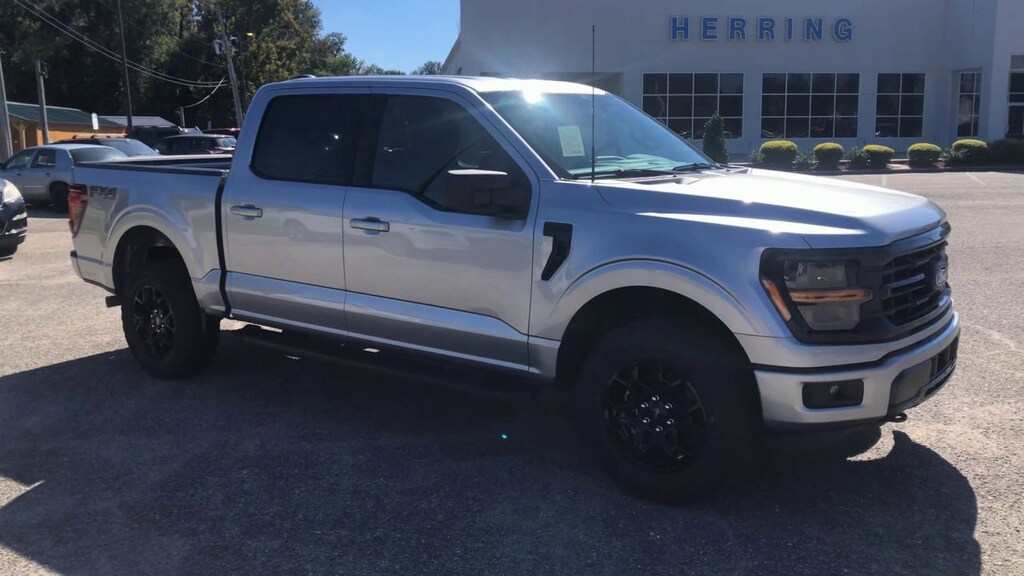 New 2025 Ford F-150 XLT Truck SuperCrew Cab