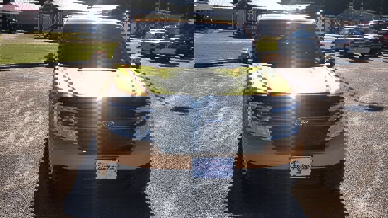 2023 Ford Maverick XLT photo 3