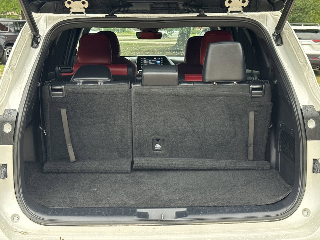 Used 2021 Toyota Highlander XSE SUV