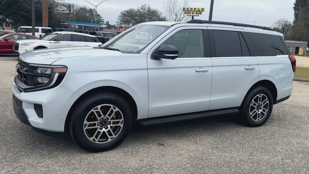 New 2025 Ford Expedition Active SUV