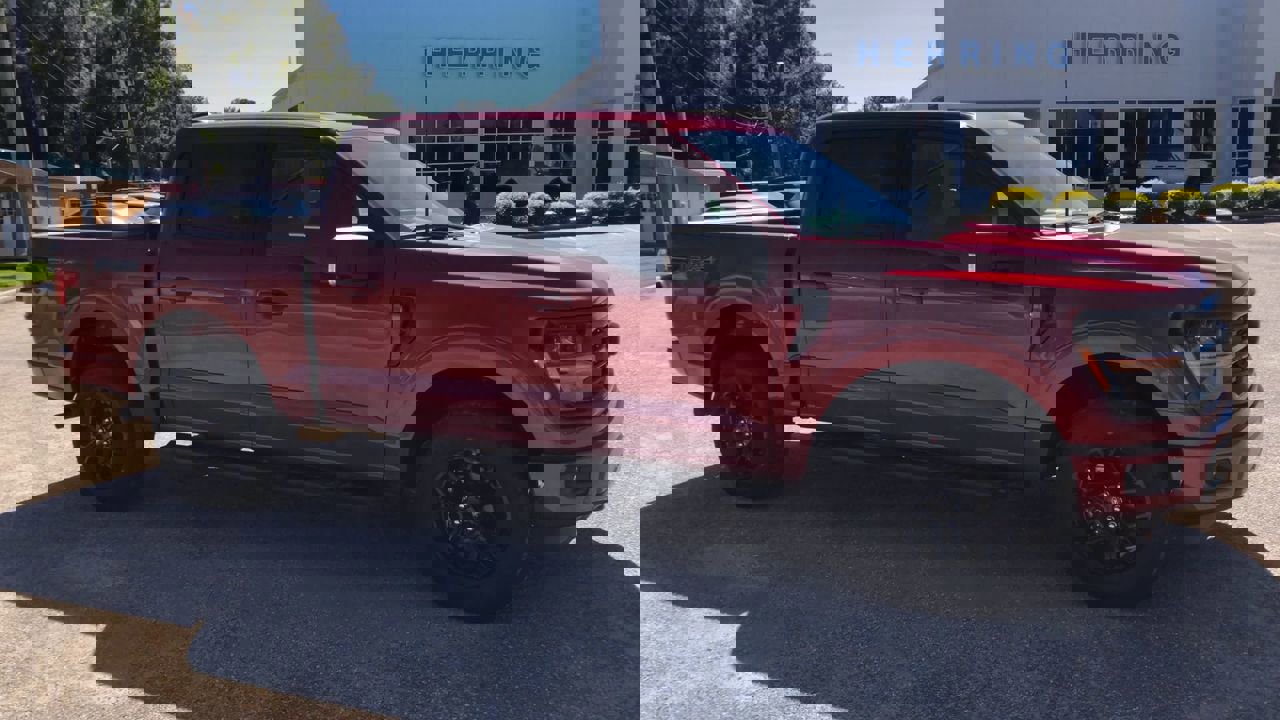 2025 Ford F-150 XLT photo 2