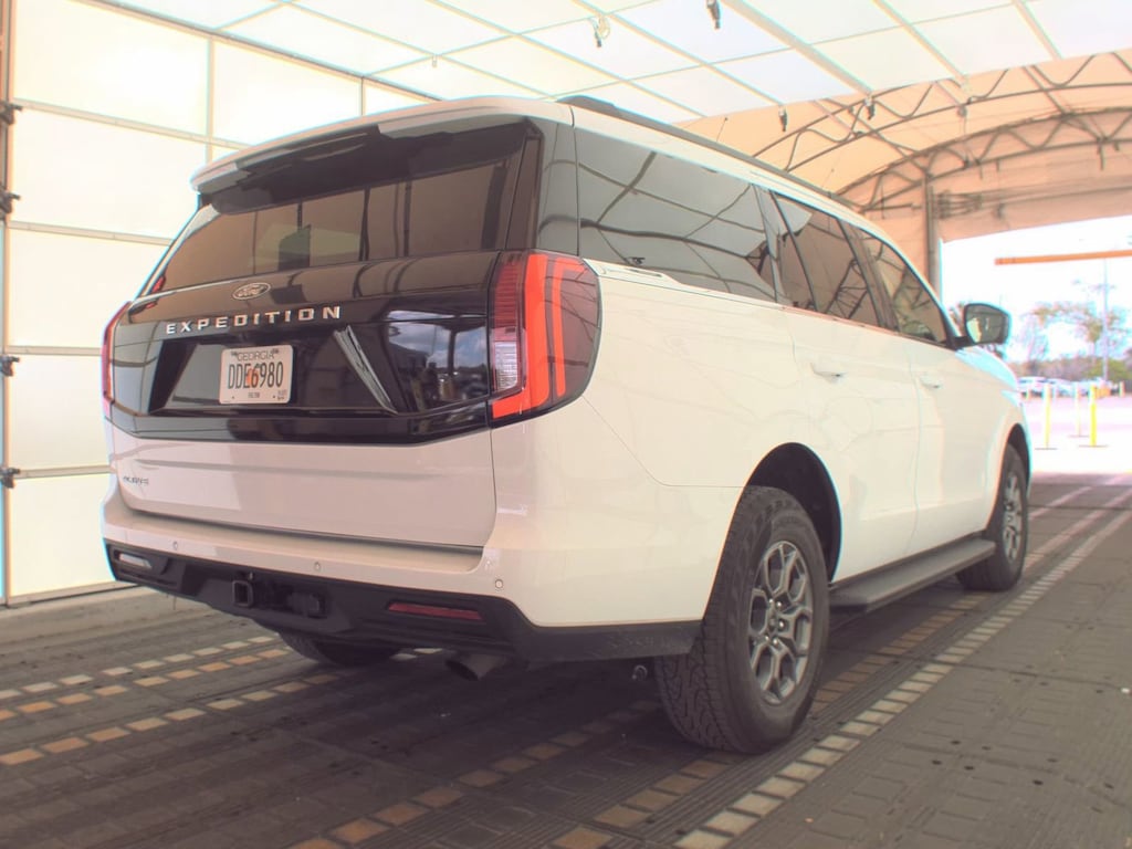 Used 2025 Ford Expedition Active SUV